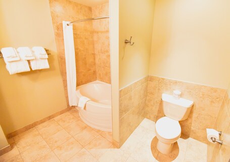 Canad Inns Destination Centre Garden City - Image 31