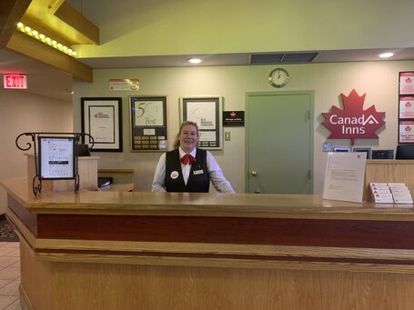Canad Inns Destination Centre Garden City - Image 10