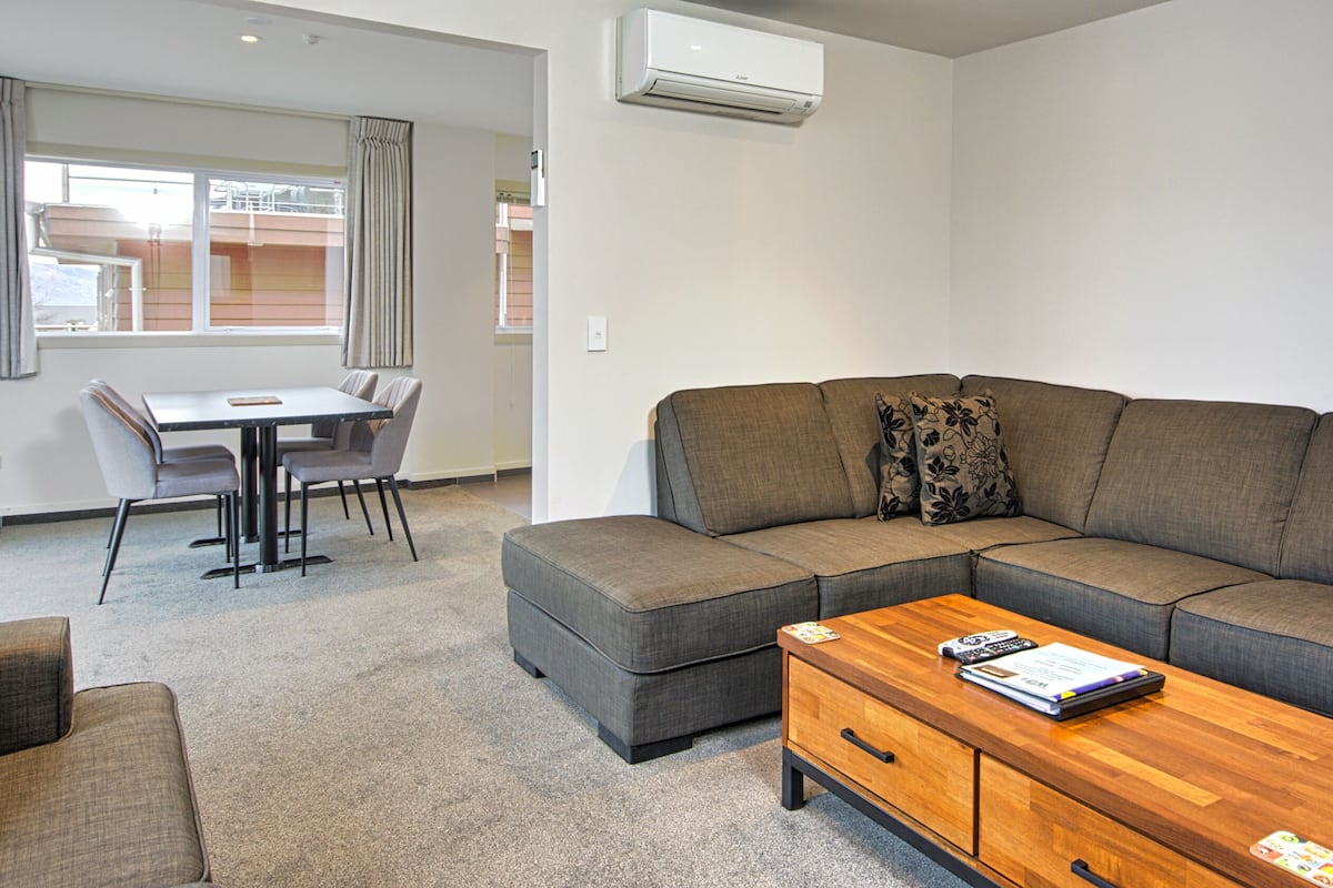 Deluxe appartement | Een strijkplank/strijkijzer, babybedden, gratis wifi, beddengoed