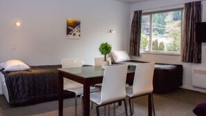 Apartment, 1 Bedroom (Mountain View) - Amber Lodge Motel (Queenstown)