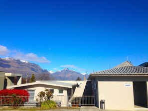 Exterior - Amber Lodge Motel (Queenstown)
