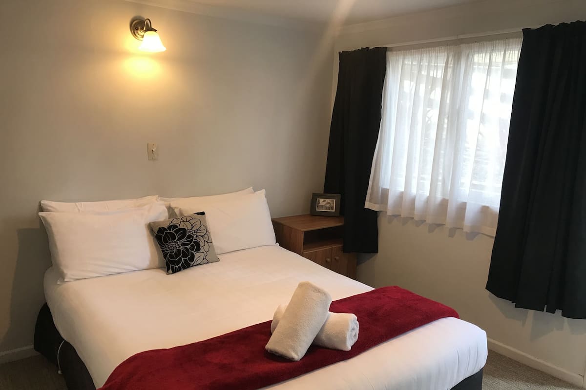 Studio (Budget) | 1 chambre, fer et planche Ă repasser, Wi-Fi gratuit, draps fournis