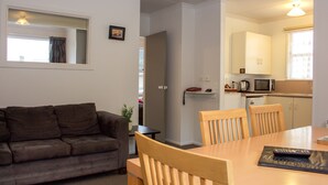 Apartment, 2 Bedrooms (Mountain View) - Amber Lodge Motel (Queenstown)