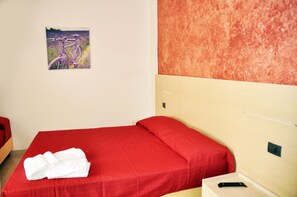 Quarto triplo, sacada | Vista do quarto