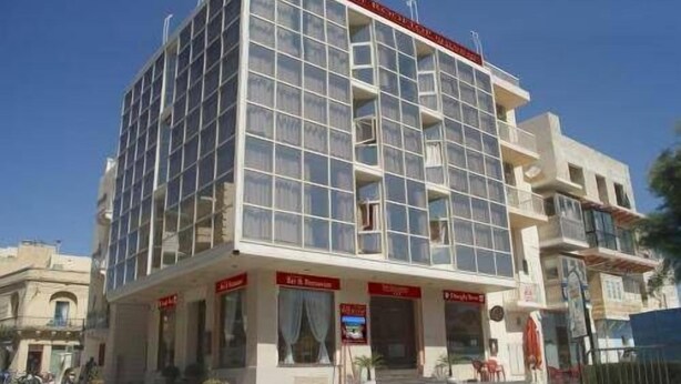 Front of property - Il-Plajja Hotel (Zebbug)