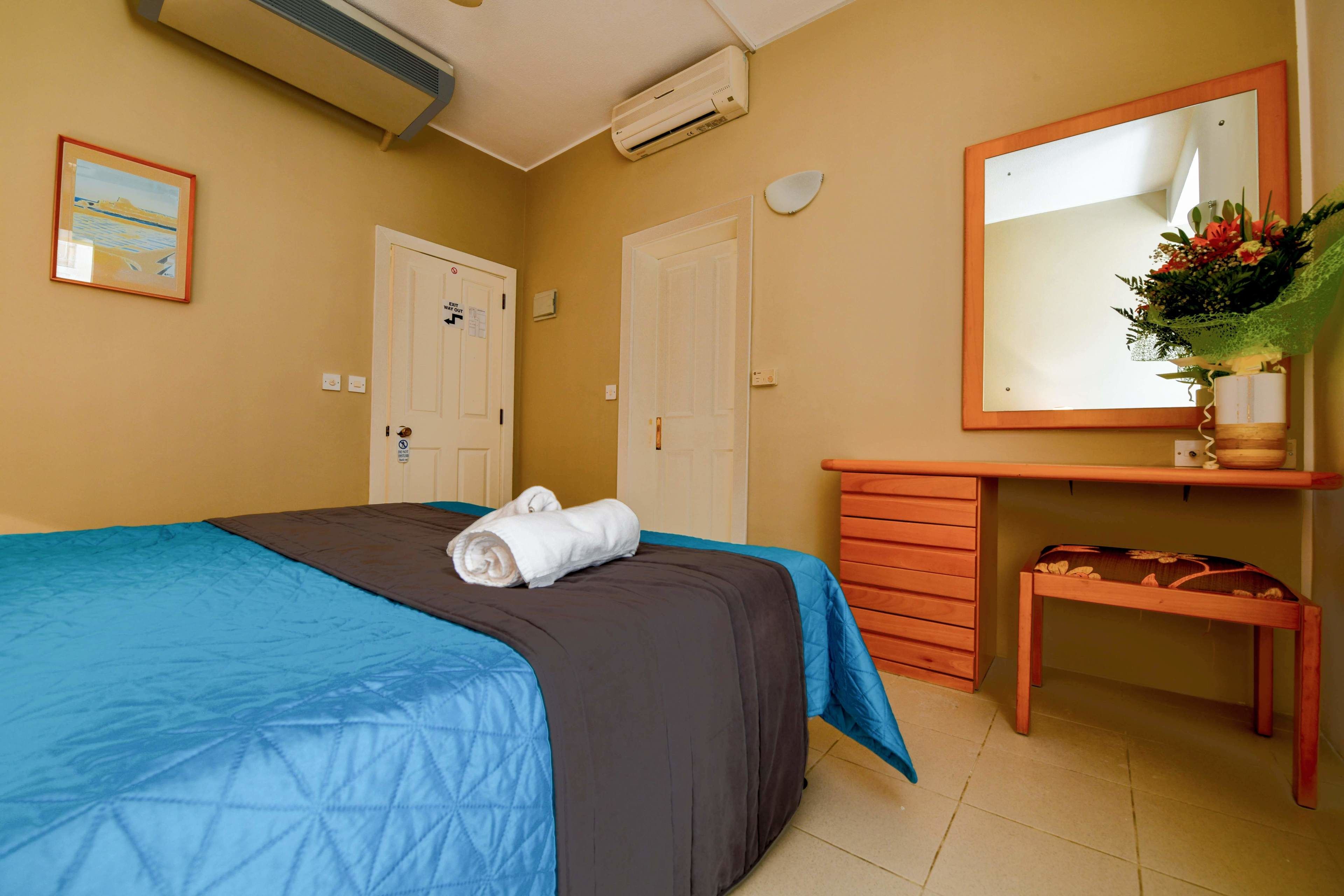 Habitación estándar con 1 cama matrimonial o 2 individuales