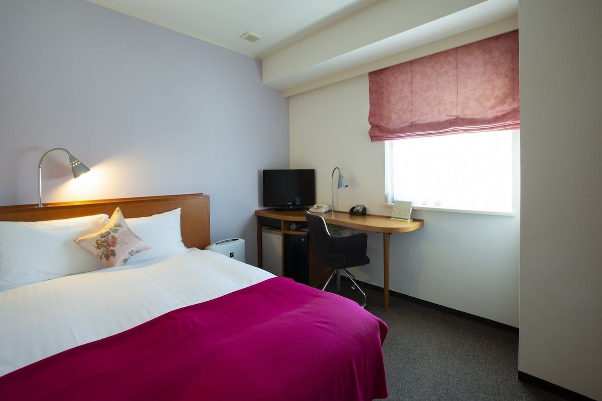 Doppelzimmer, Nur Frauen (Lady's Floor Wide Shower Double Room) | Schreibtisch, laptopgeeigneter Arbeitsplatz, Verdunkelungsvorhänge