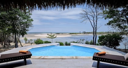 Antsanitia Resort