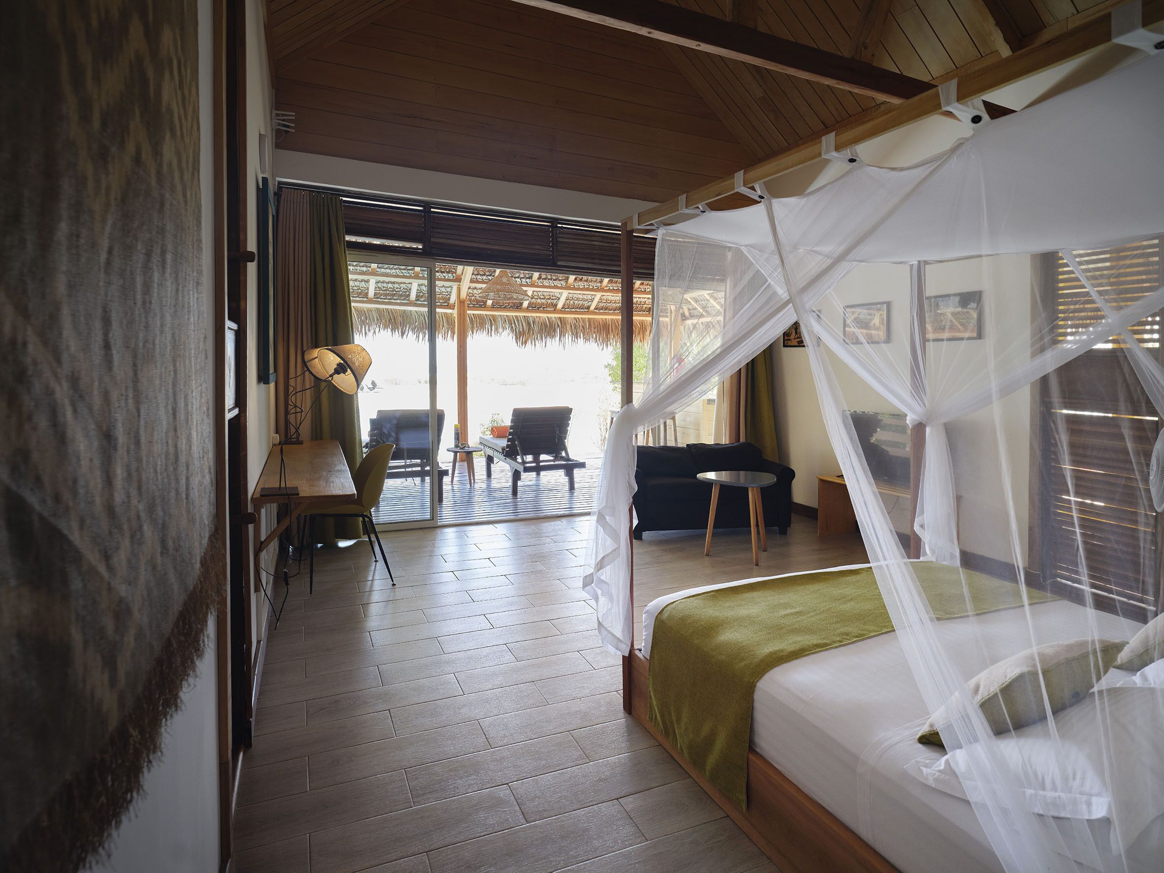 Junior Suite (Pool) | Premium bedding, in-room safe, desk, bed sheets