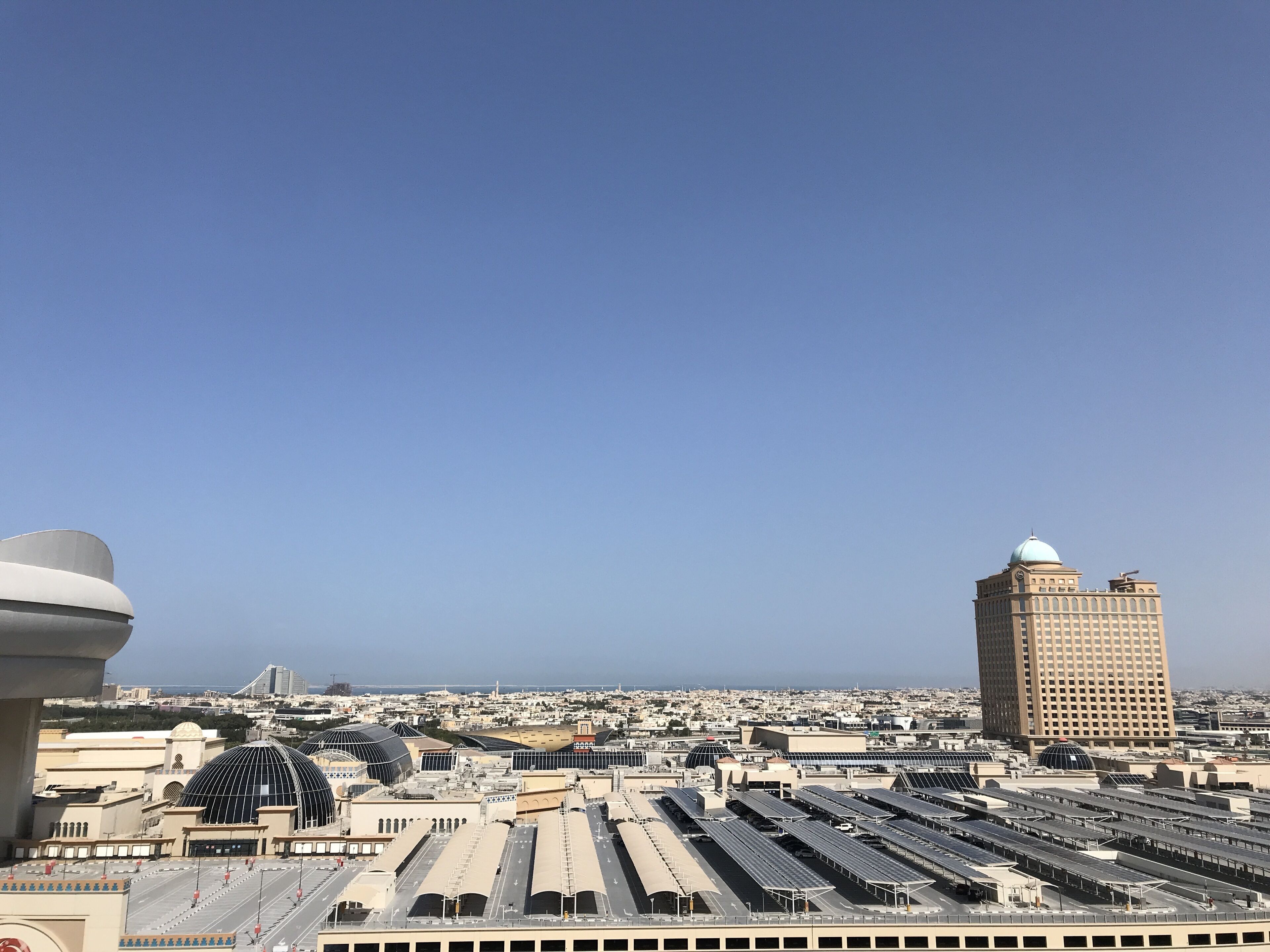 Photo - DoubleTree by Hilton Hotel and Residences Dubai – Al Barsha