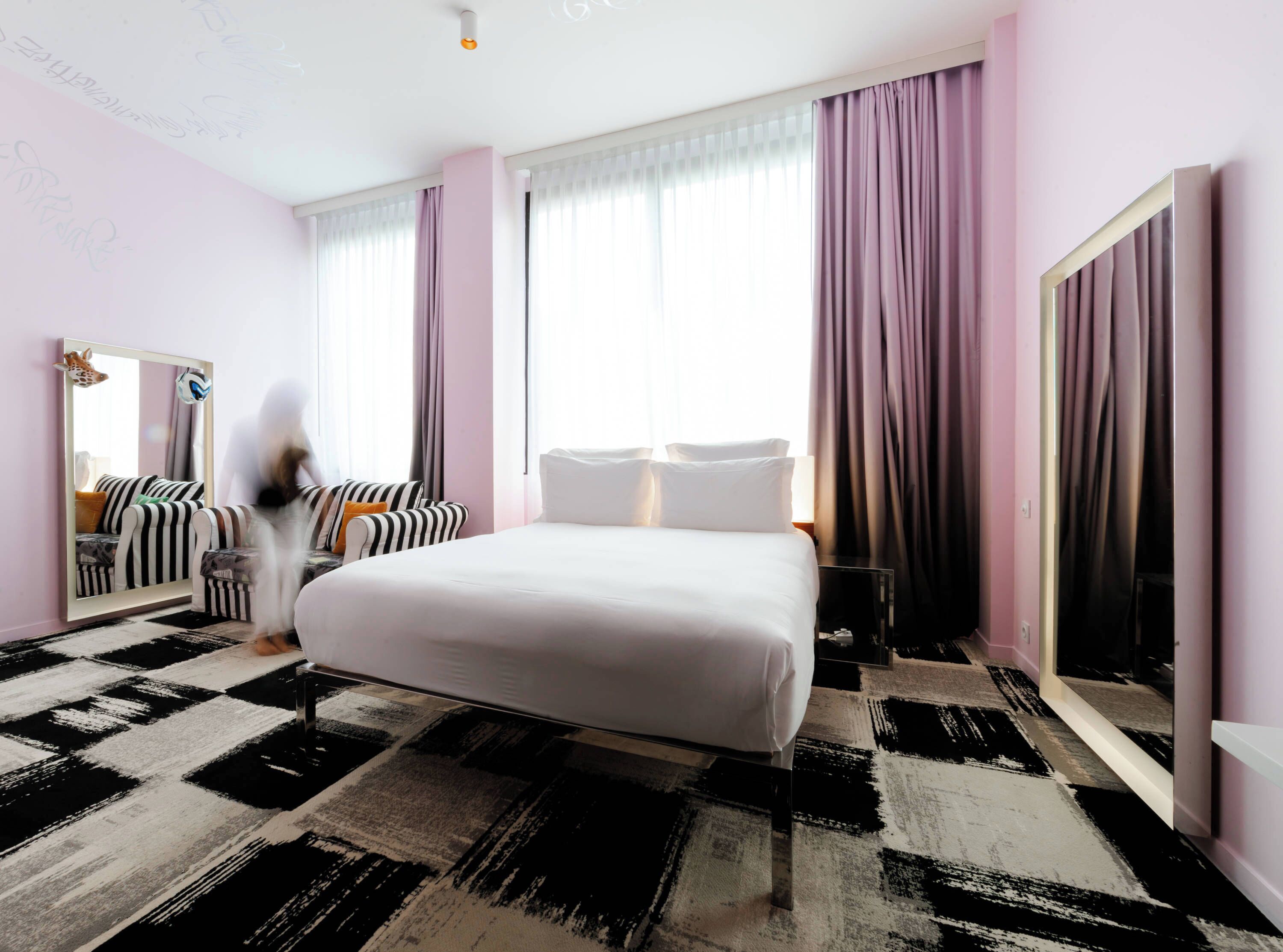 in-room safe, individually decorated, individually furnished, desk