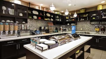 Petit déjeuner continental compris tous les jours