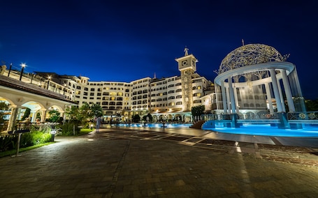 Exterior detail. Helena Sands Hotel