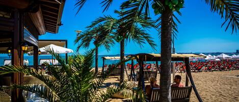 Strand