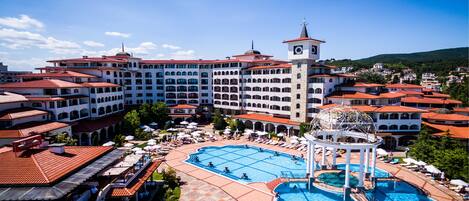 Indoor pool, outdoor pool