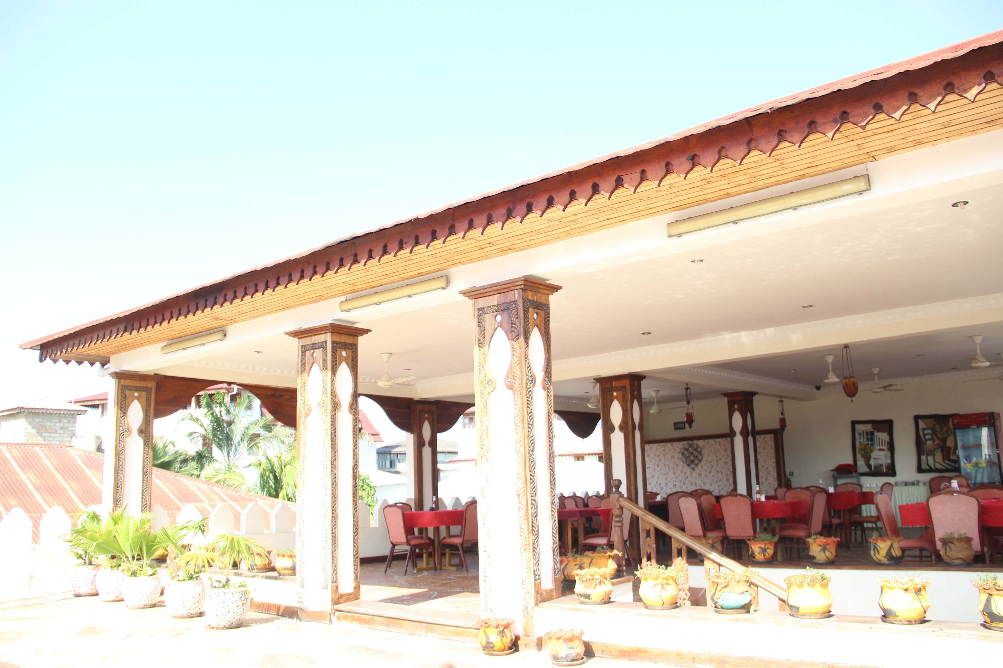 Lunch, dinner served; international cuisine, al fresco dining 