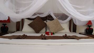 1 bedroom, premium bedding, memory foam beds, in-room safe