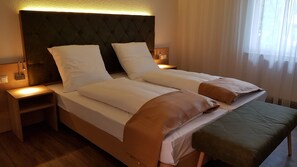 1 bedroom, hypo-allergenic bedding, desk, blackout drapes - Kräuterhotel Heidejäger (Rotenburg)