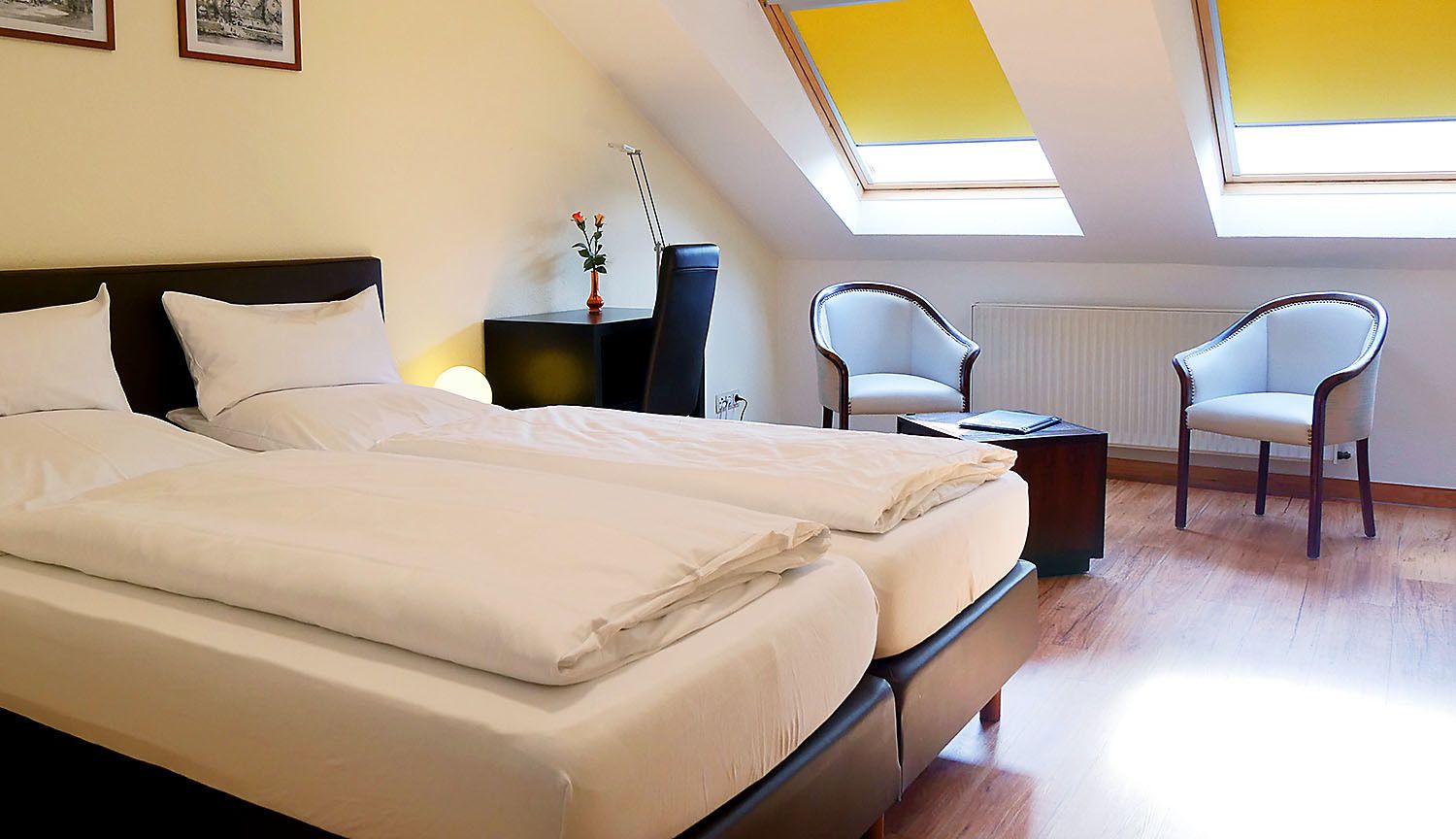 premium bedding, in-room safe, desk, free cots/infant beds