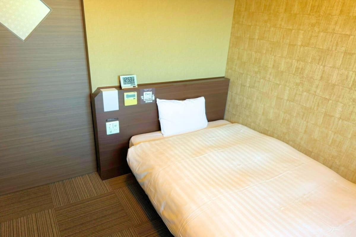 Zimmersafe, Schreibtisch, schallisolierte Zimmer, kostenloses WLAN