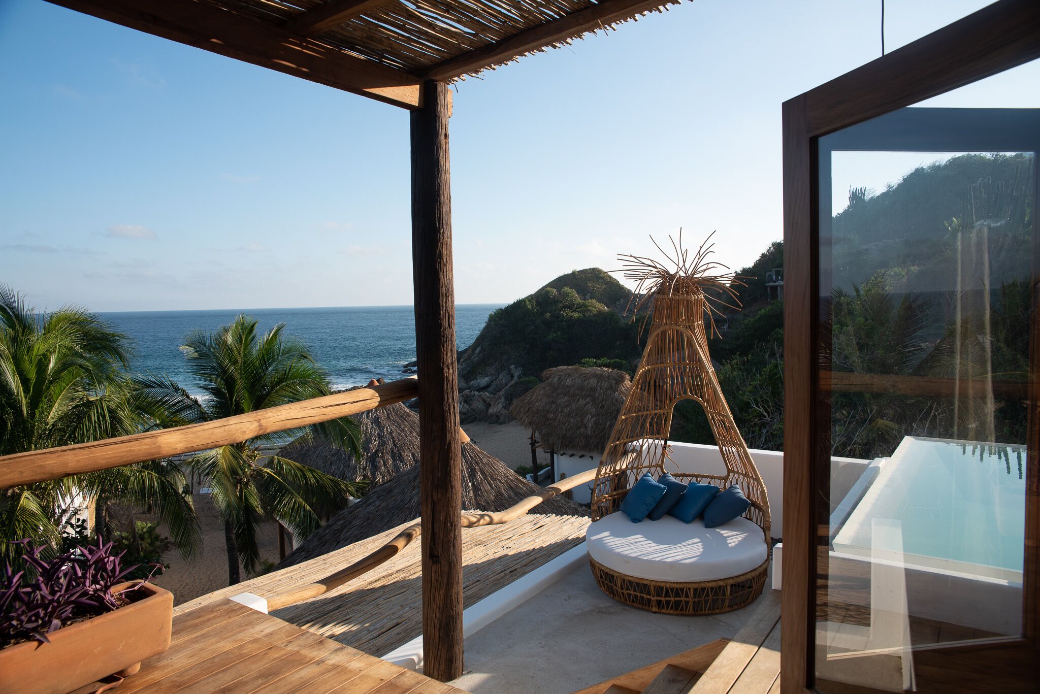 Superior Studio Suite | Balcony