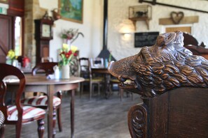 包含每日英式早餐