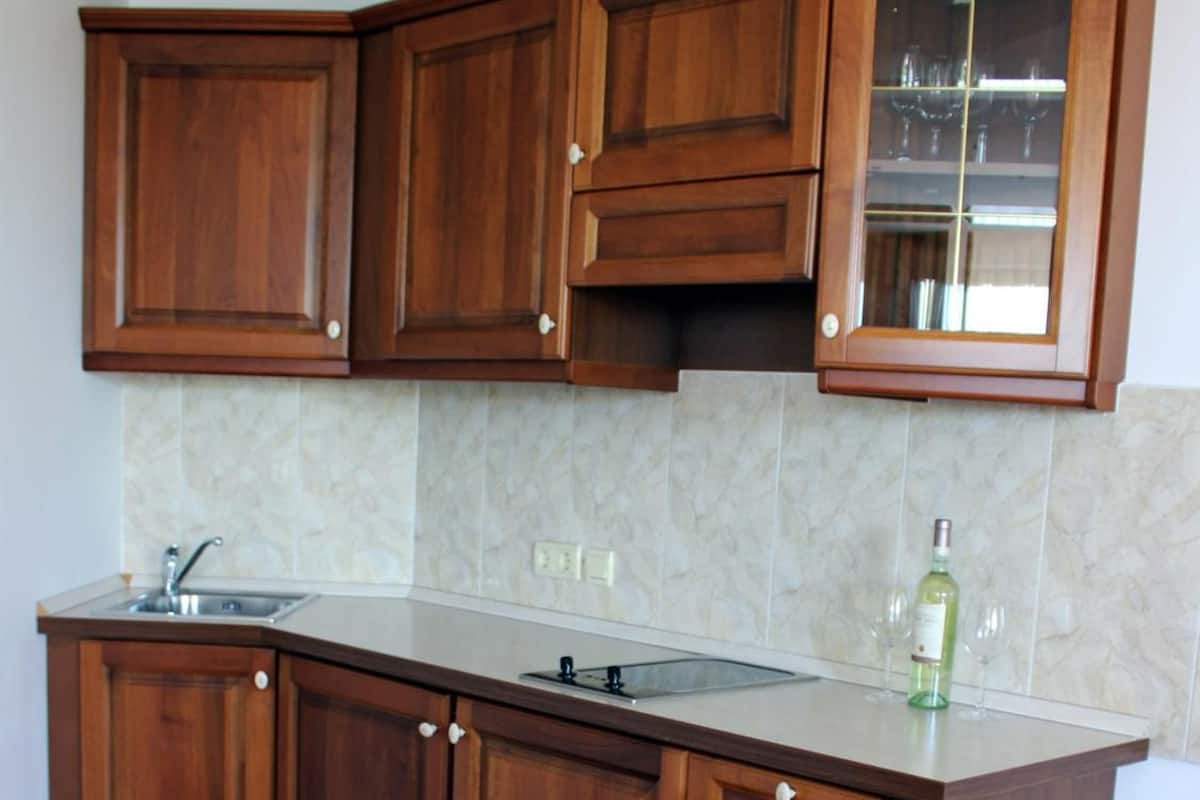 Cookware/dishes/utensils