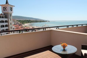 Balcony - Helena VIP Villas and Suites (Sunny Beach)