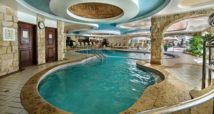 Four Seasons Country Club