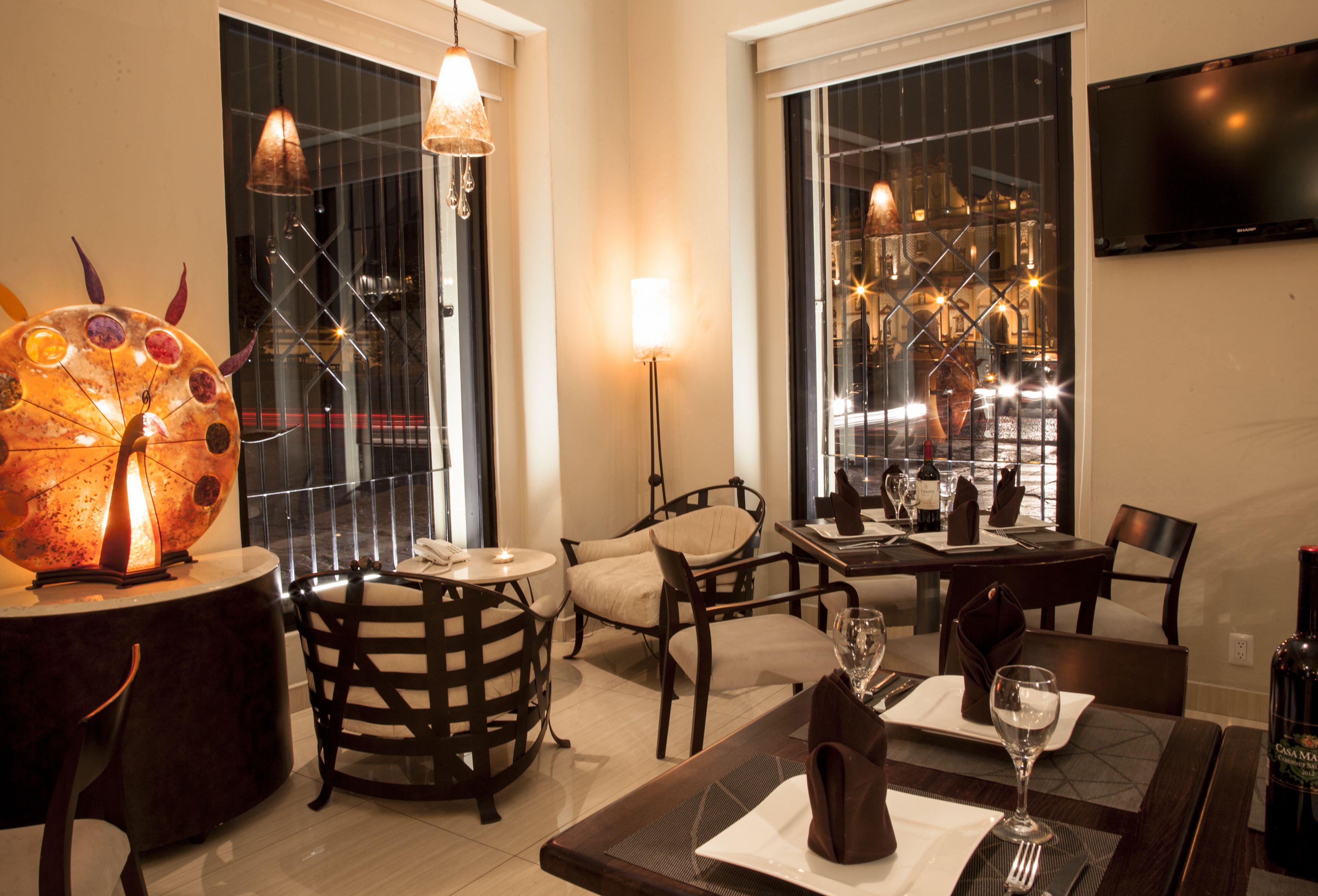 breakfast, lunch, dinner served; italian cuisine