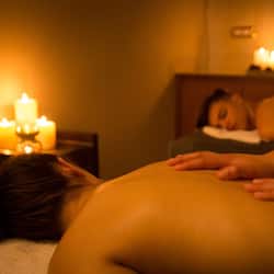 Couples treatment room(s), sauna, hot tub, steam room