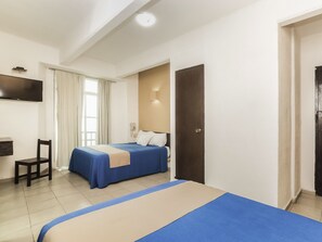 Iron/ironing board, free WiFi, bed sheets - Hotel Trianon (Veracruz)