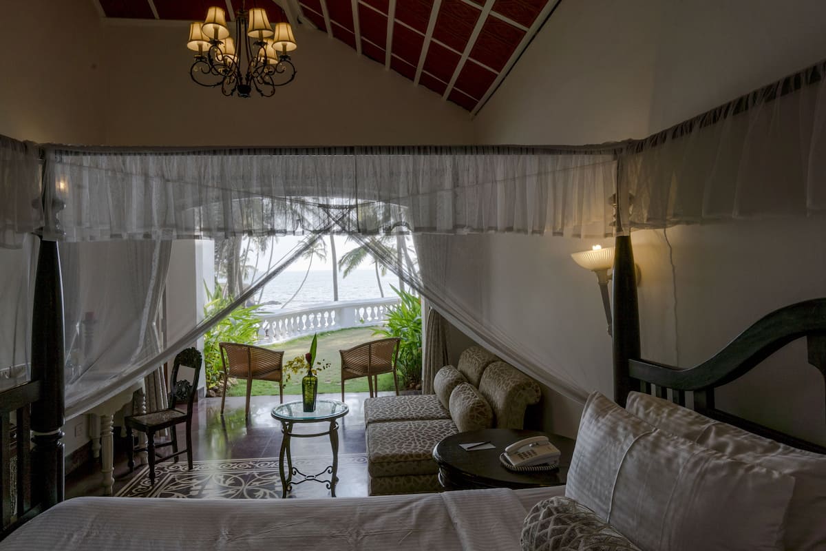 cottage, 1 double bed, sea view | in-room safe, desk, blackout curtains, free cots/infant beds