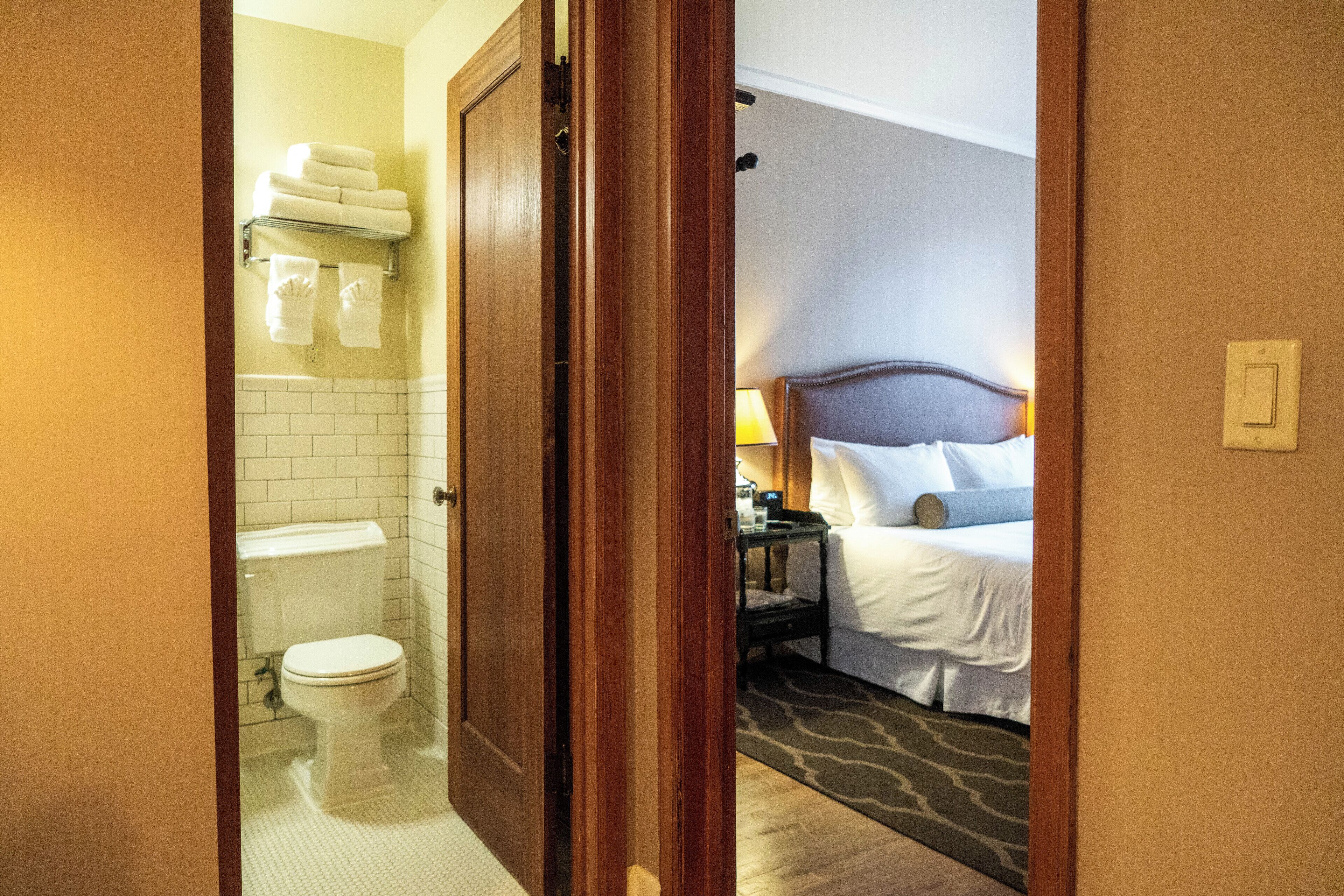 suite, 1 bedroom | premium bedding, pillow-top beds, blackout curtains, iron/ironing board