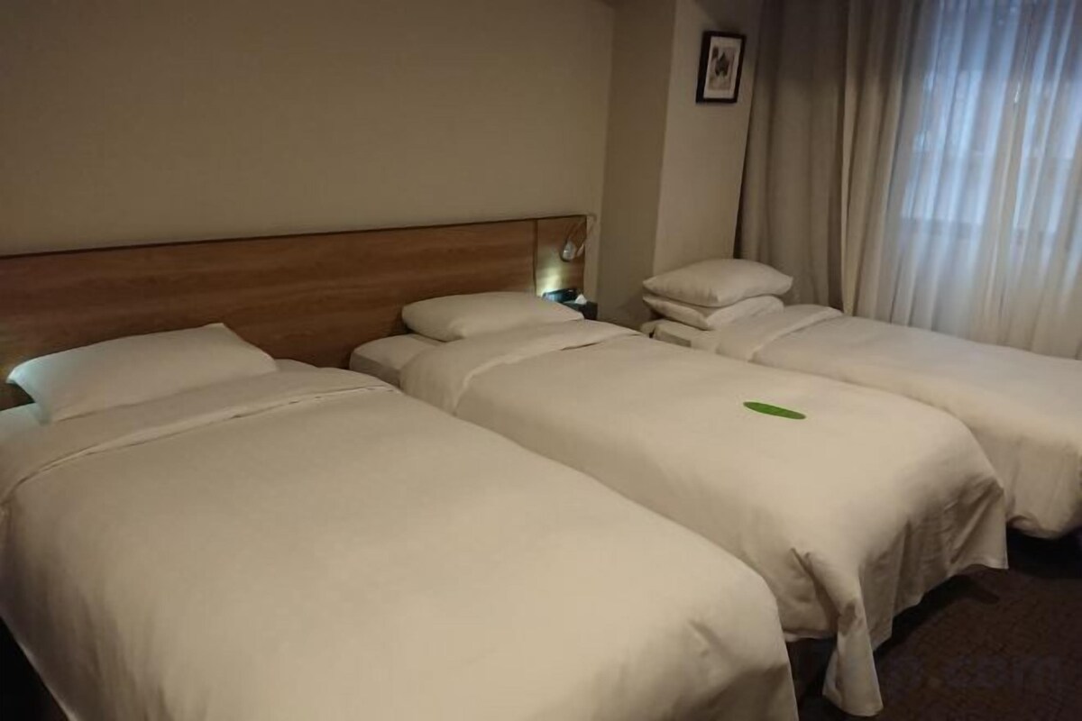Triple Room A