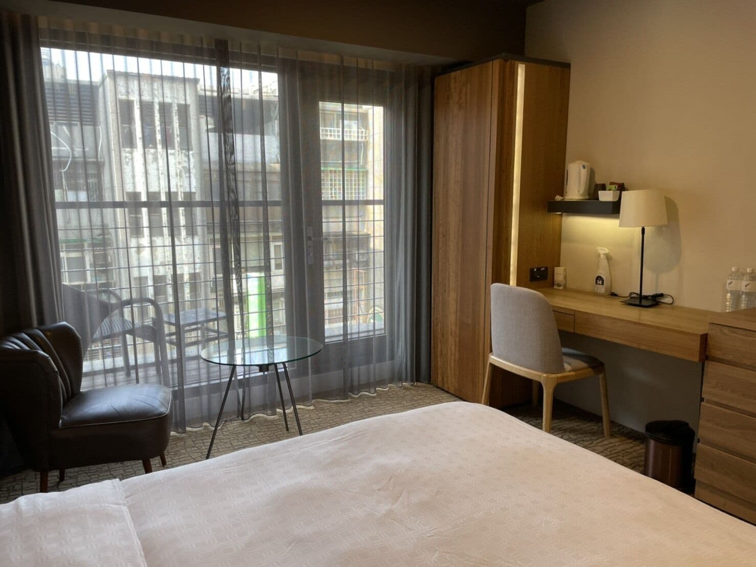 simple double  | in-room safe, desk, blackout curtains, soundproofing