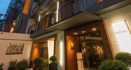 Simple Plus Hotel