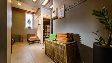 Sauna, Turkish bath, body treatments, hydrotherapy, hot stone massages