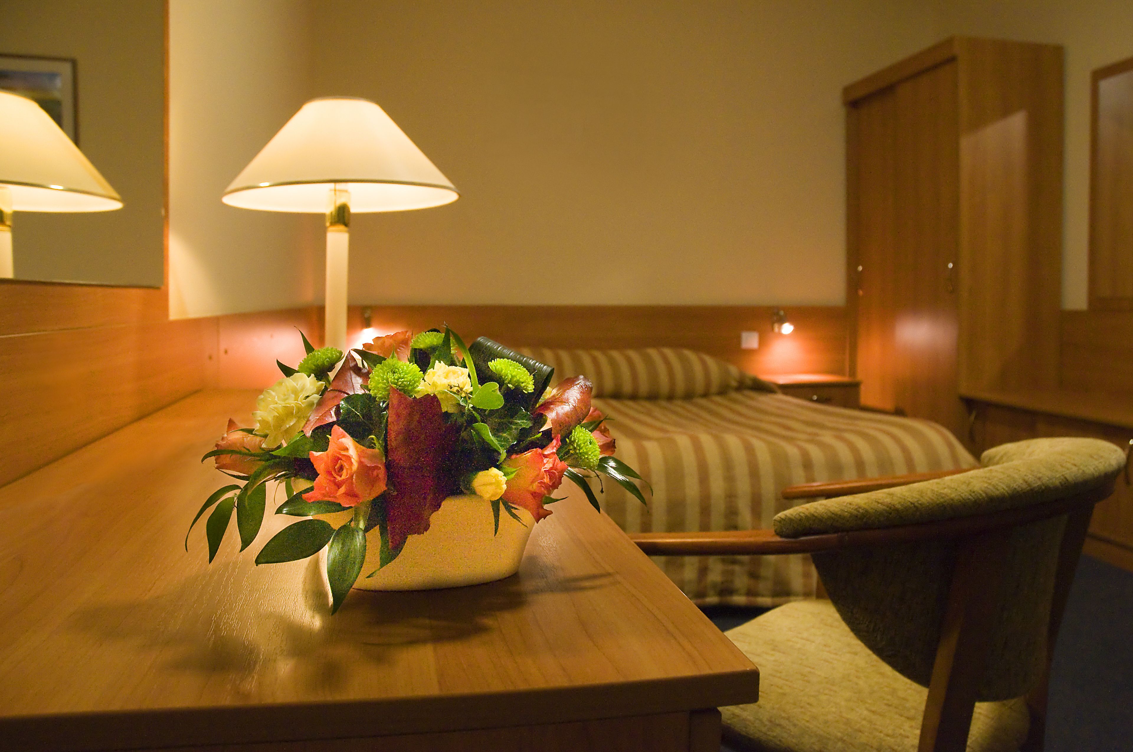 quadruple room | desk, blackout curtains, cots/infant beds, rollaway beds