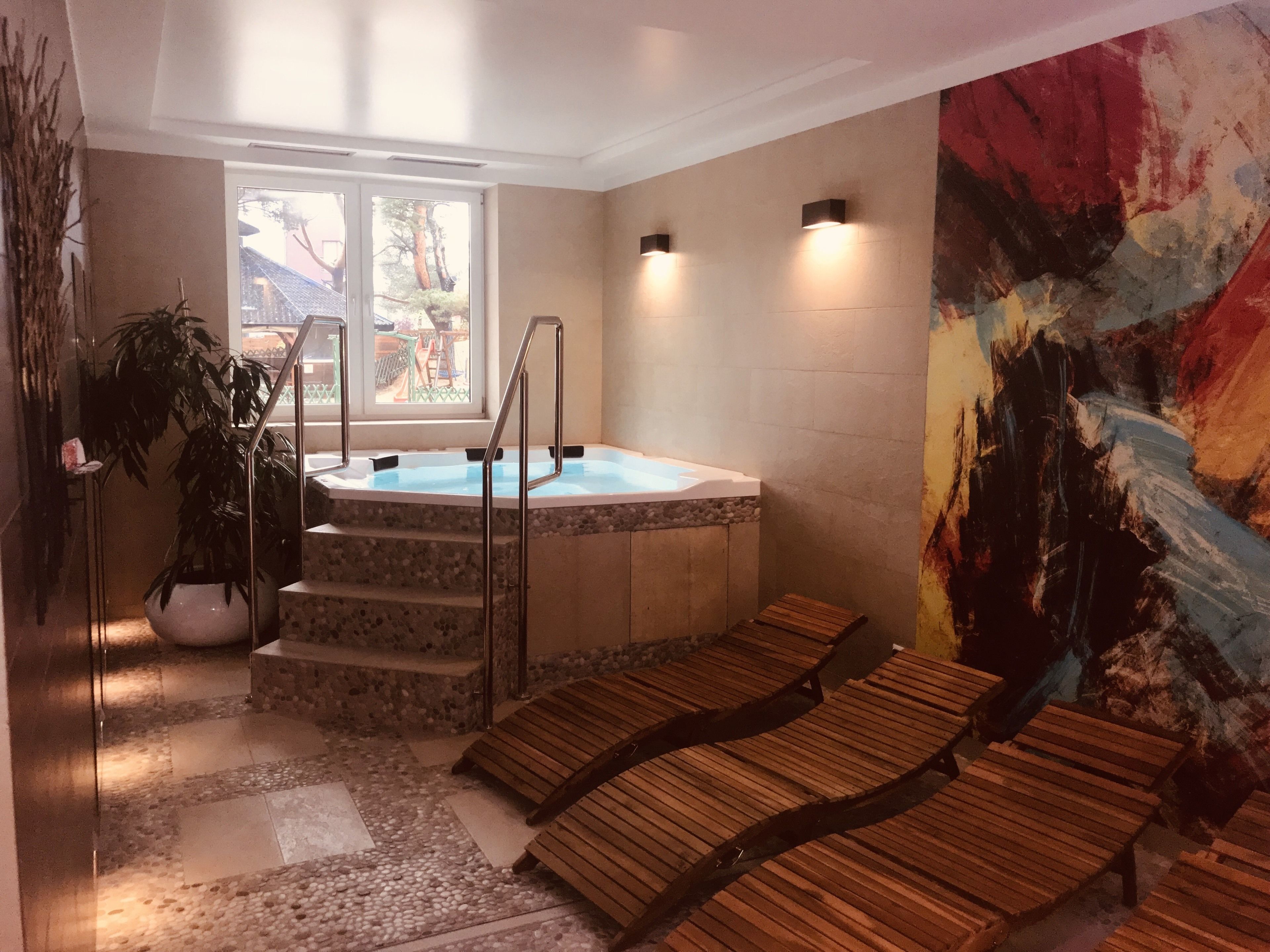 Sauna, Turkish bath, body treatments, hydrotherapy, hot stone massages