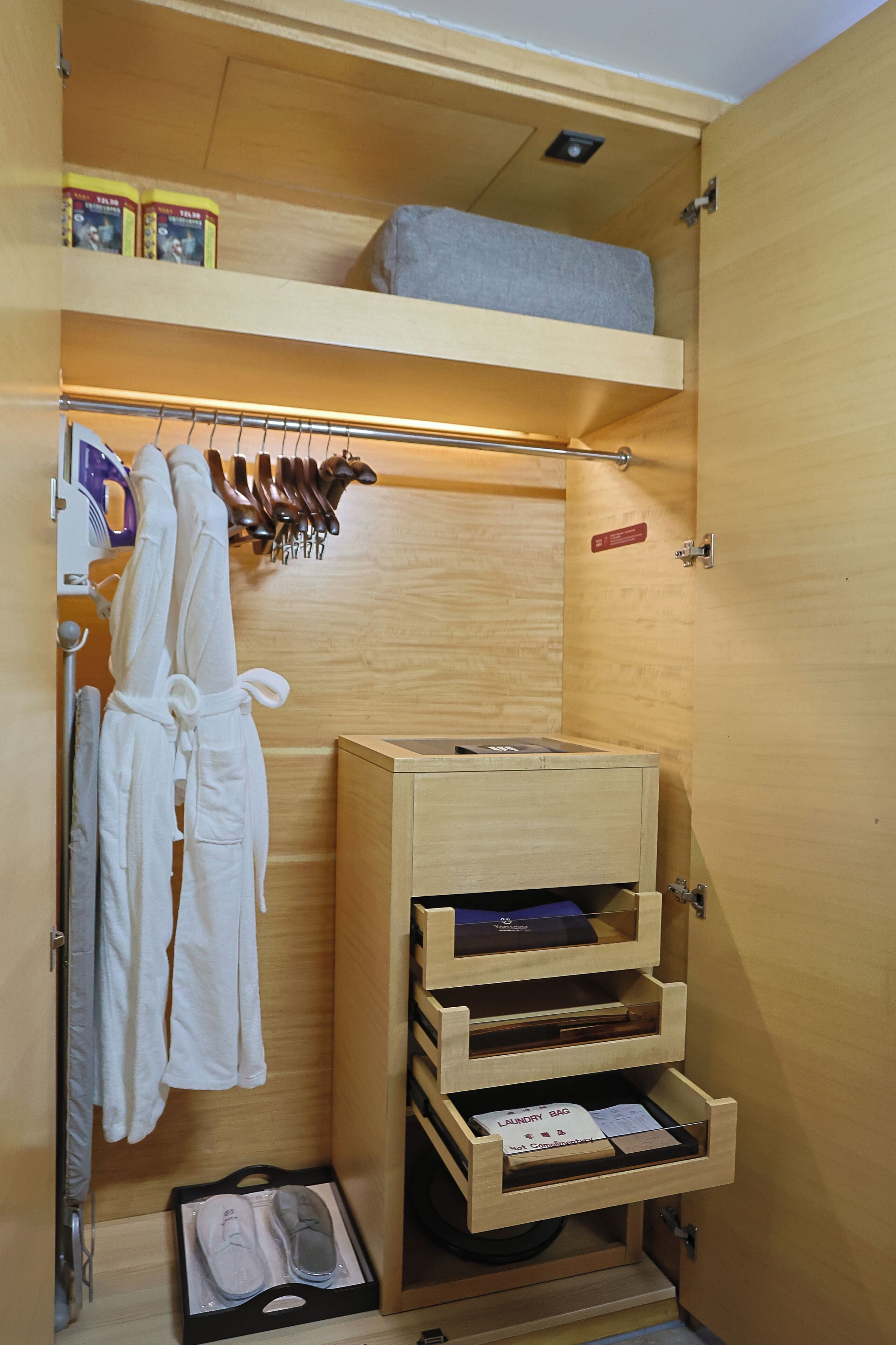 deluxe lake view king room | 1 bedroom, premium bedding, down duvets, minibar