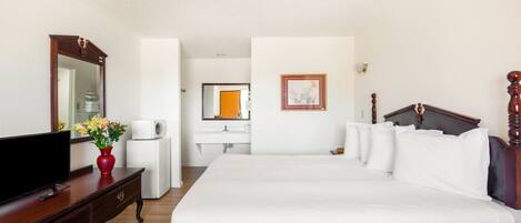 1 bedroom, desk, iron/ironing board, free WiFi