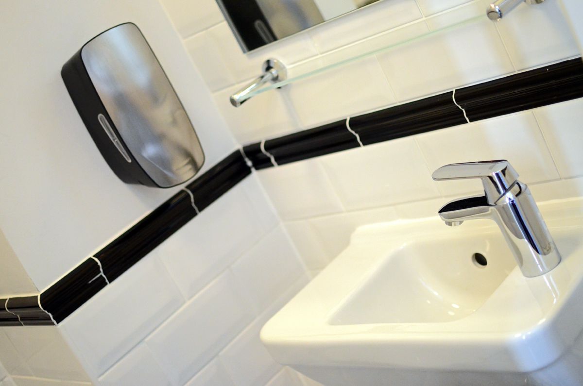 single room (private) | bathroom sink