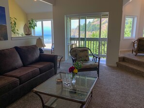 50-inch flat-screen TV with cable channels, TV, fireplace