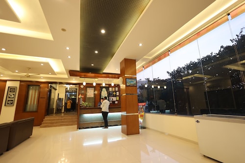 Hotel Sai Grand Castle Inn