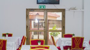 2 restaurants, Regional cuisine