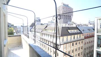 Double Room, 1 Double Bed, City View (Large) | Terrace/patio