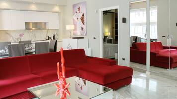 Departamento superior, 1 habitación, balcón | Sábanas de algodón egipcio, ropa de cama de alta calidad y edredón