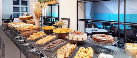 Petit déjeuner buffet compris tous les jours
