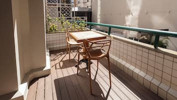 Premium Quadruple Room | Balcony